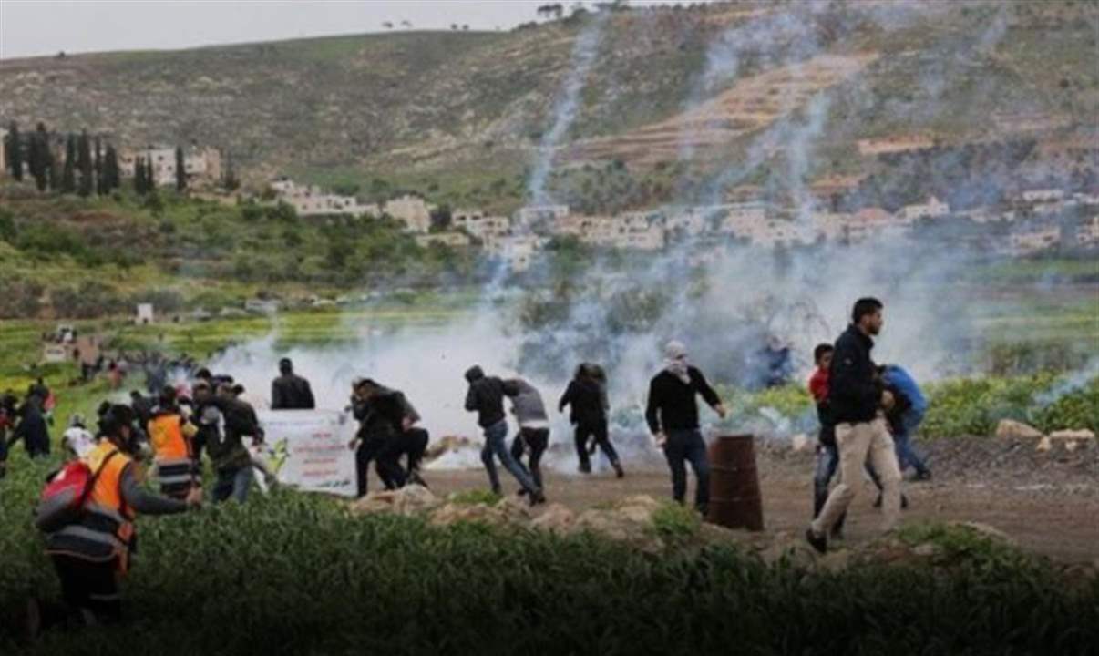 إصابات بالاختناق خلال قمع الاحتلال مسيرة ضد الاستيطان في برقة شمال غرب نابلس
