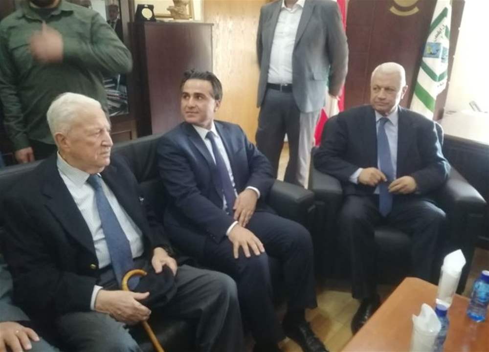 وزير الأشغال في مرفاء طرابلس