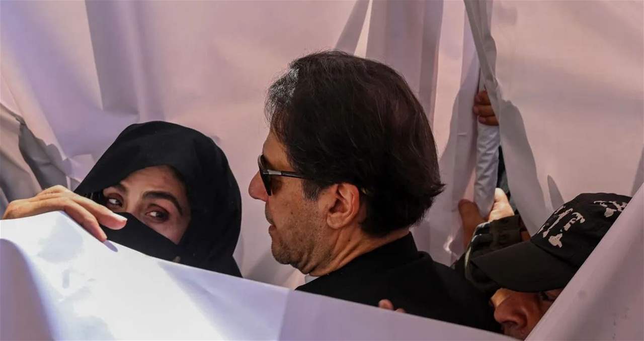 سجن عمران خان وزوجته 7 سنوات لإنتهاك &quot;قانون الزواج&quot;
