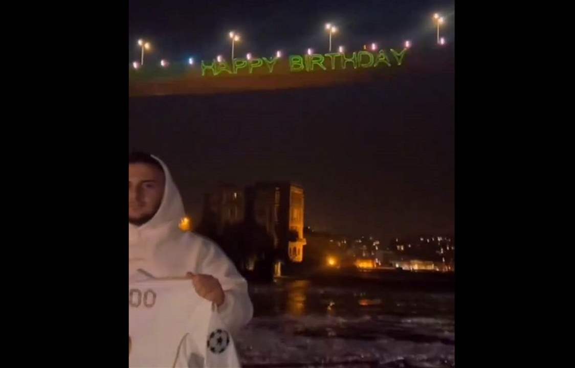 فيديو - مشجع يُضيء الجسر احتفالاً بميلاد رونالدو !