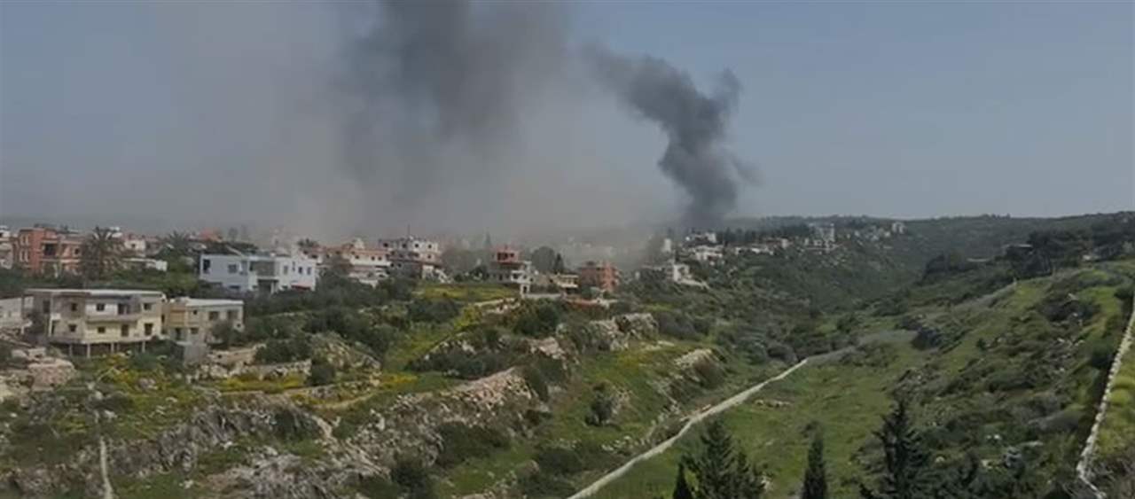 بالفيديو - العدو الاسرائيلي يستهدف بلدة الناقورة بصاروخين 