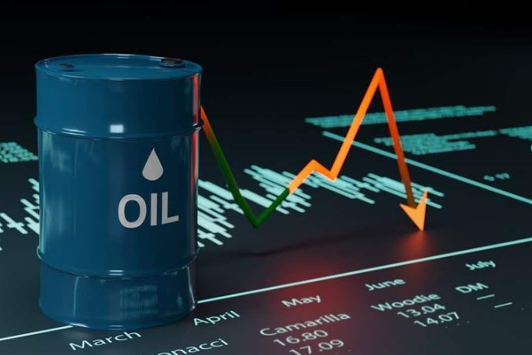 أسعار النفط تتجه لتكبد خسارة أسبوعية بنحو واحد بالمئة 