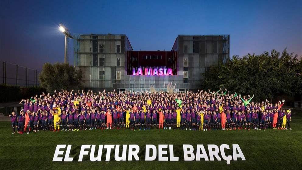 هل يحمي "بند الخوف" برشلونة من نجوم المستقبل؟