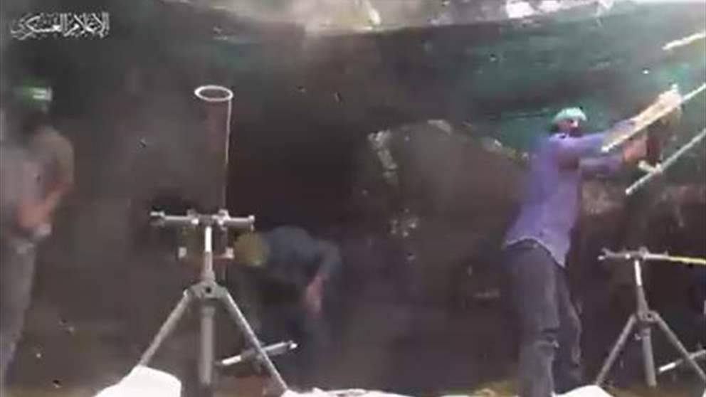 مشاهد من استهداف كتائب القسام حشود العدو بقذائف الهاون من العيار الثقيل ضمن معركة طوفان الأقصى 