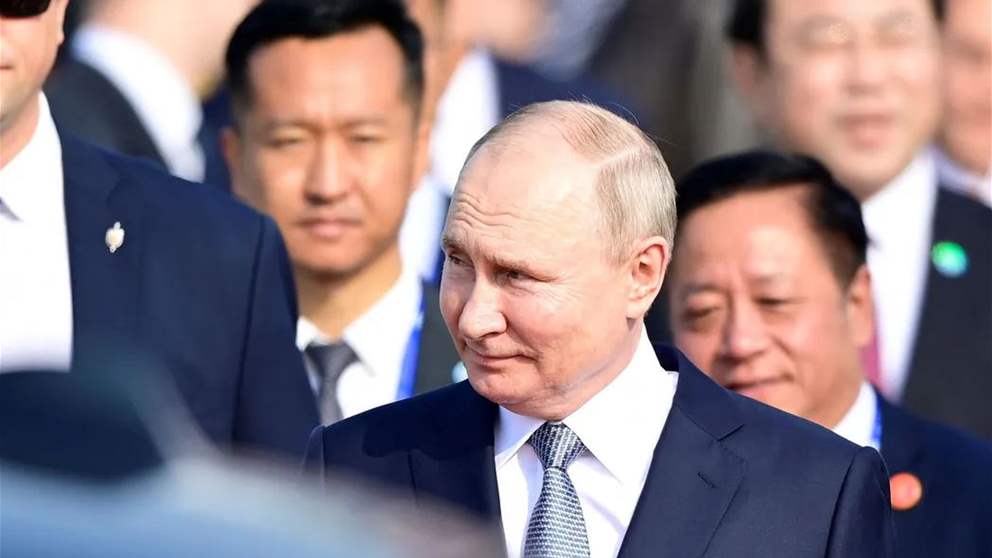 بوتين يبدأ زيارة للصين