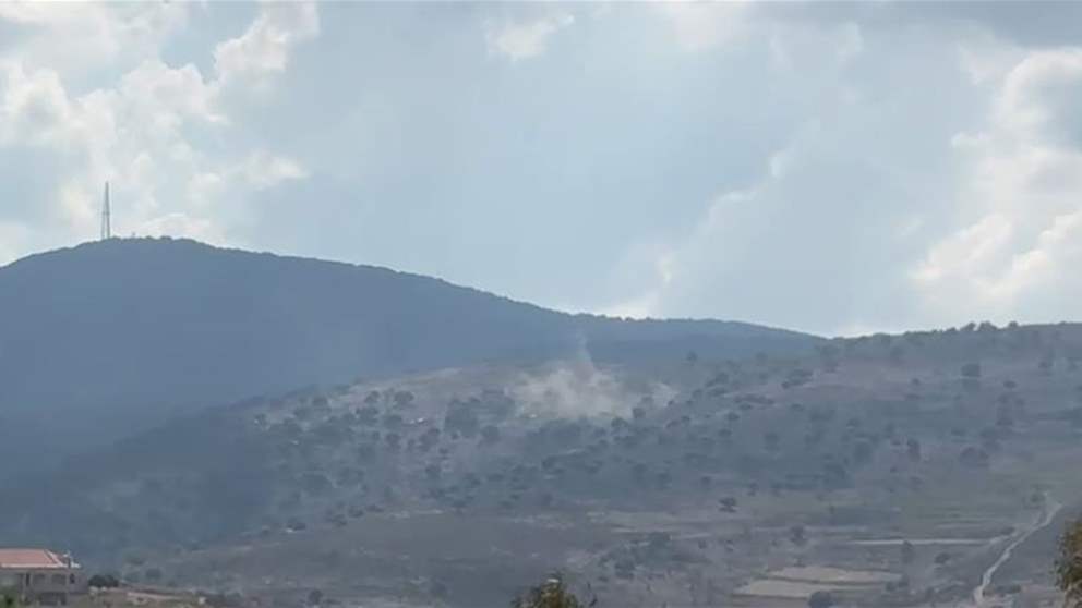 بالفيديو - قصف معاد يستهدف خراج بلدة رميش على مقربة من مراكز تابعة للجيش اللبناني في "أبو شنان"