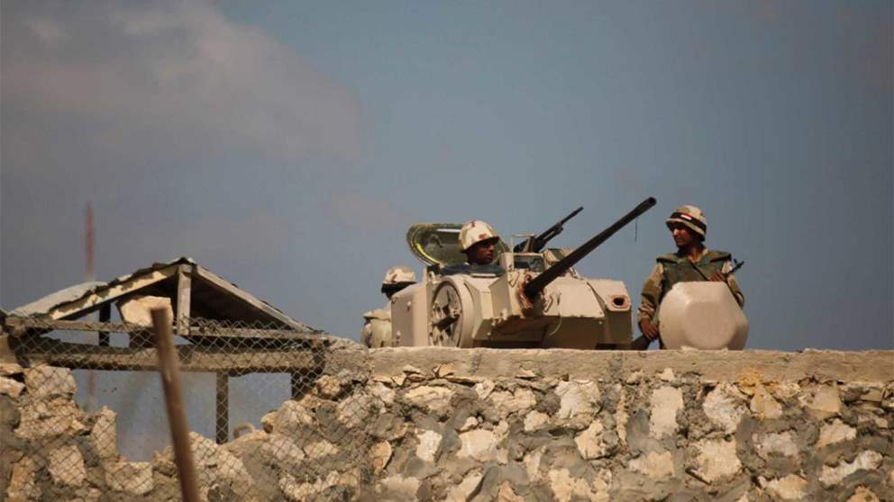 الجيش المصري: إصابة أفراد من مراقبي الحدود بقذيفة أطلقتها دبابة إسرائيلية  