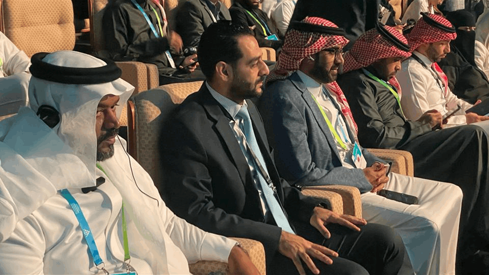 أبو حيدر لبى دعوة سعودية لحضور المؤتمر الدولي لسوق العمل والتقى السفير كباره