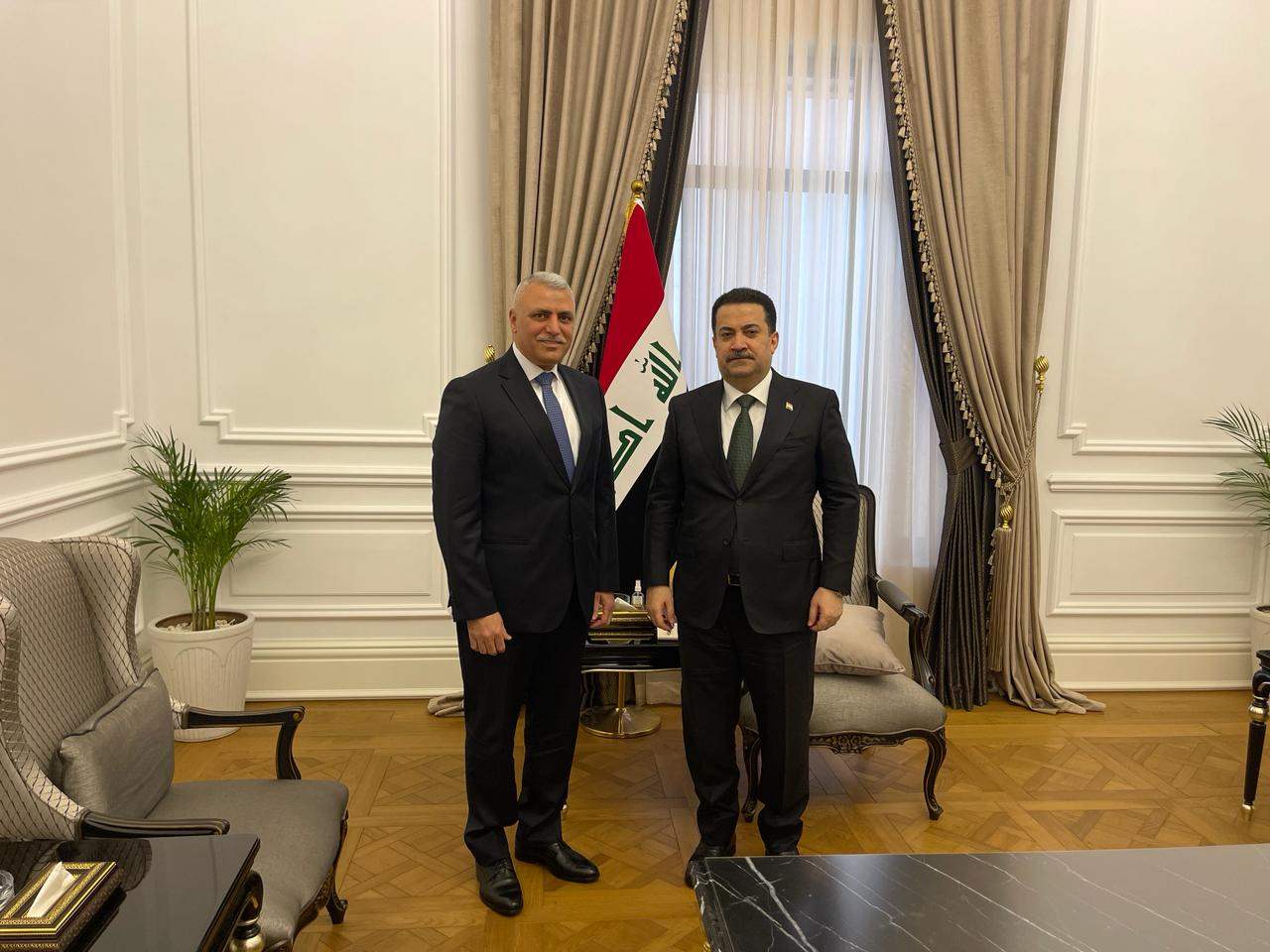 رئيس مجلس الوزراء العراقي استقبل العميد حسن شقير في مكتبه في بغداد
