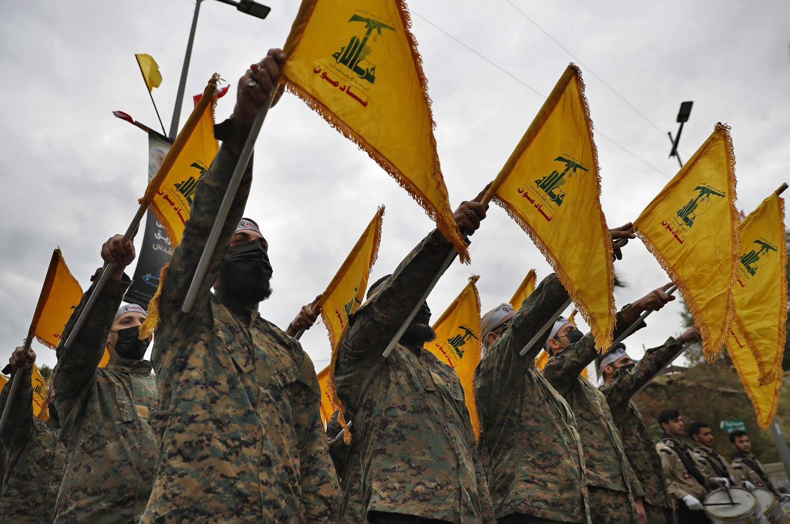 رداً على الإغتيال في كفردجّال.. حزب الله يقصف مقر قيادة الفرقة ٩١ بالكاتيوشا