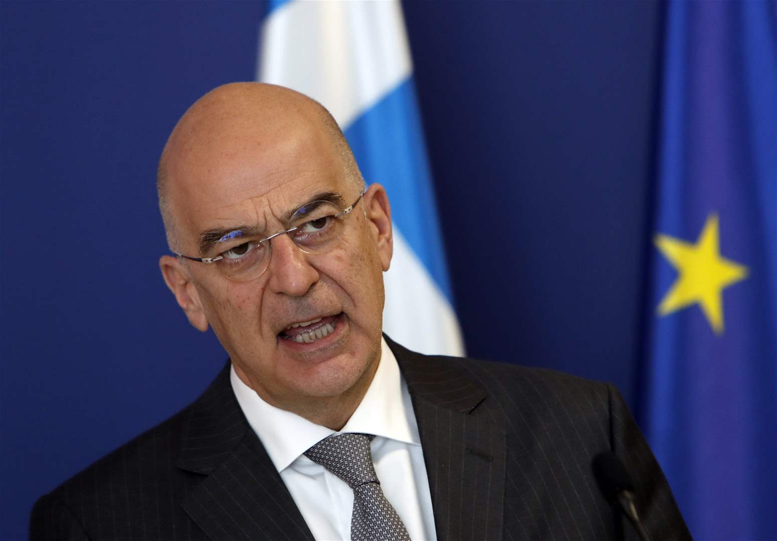 وزير خارجية اليونان: تهديدات &quot;الحزب&quot; لقبرص غير مقبولة 