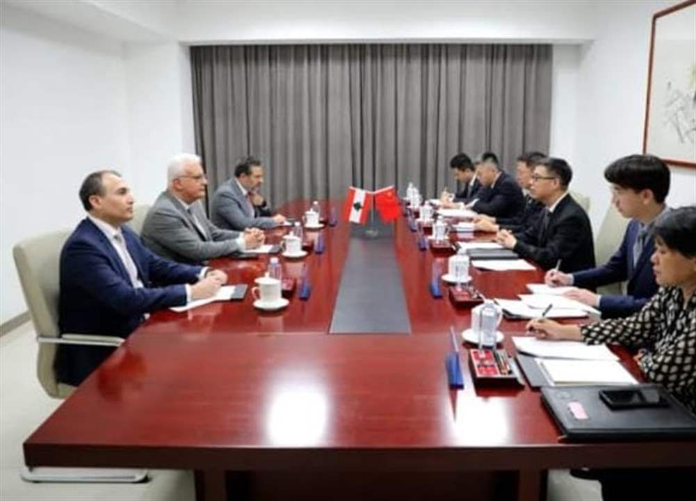 القرم يبحث في الصين تعزيز التعاون الإنمائي في مجال الاتصالات بين البلدين