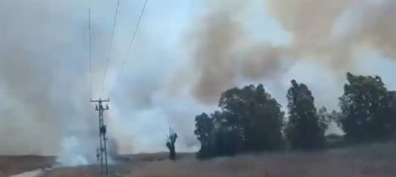 بالفيديو - حرائق كبيرة في الجولان المحتل نتيجة سقوط صواريخ حزب الله