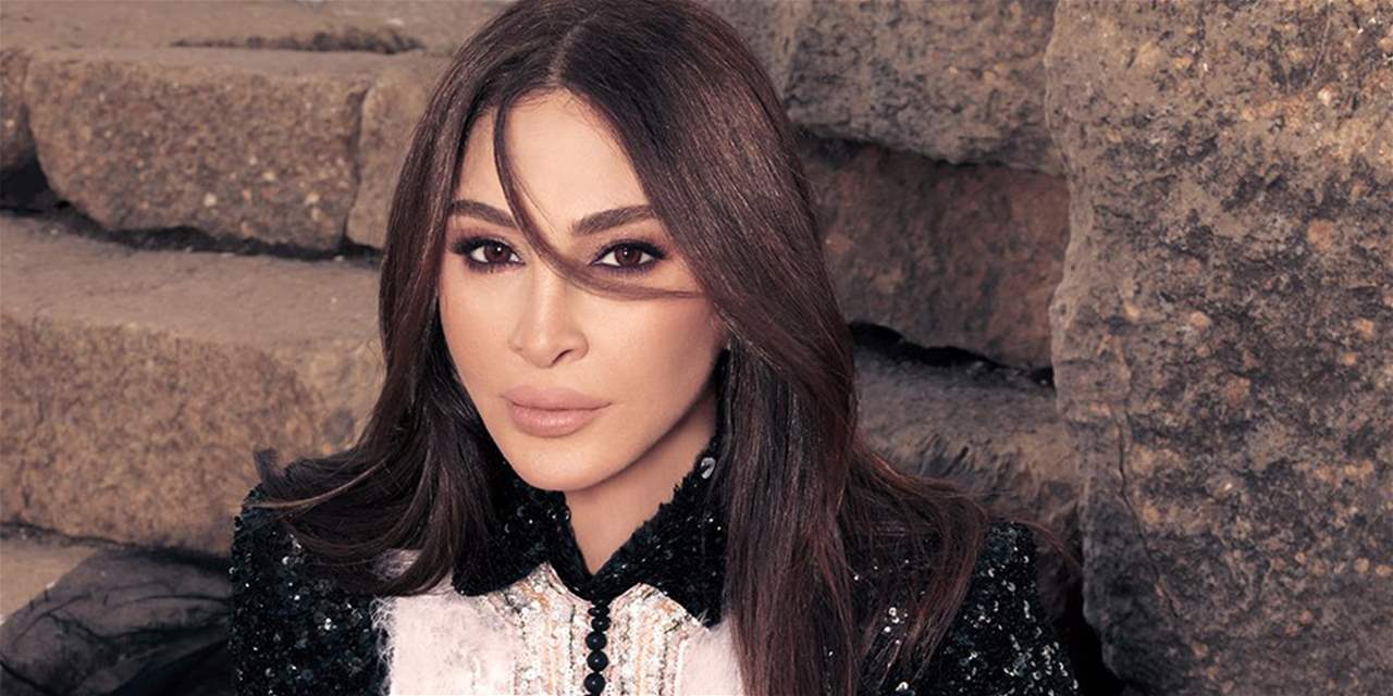 بالفيديو- اليسا تتوشح بالعلم الفلسطيني للمرة الثانية على المسرح في السويد