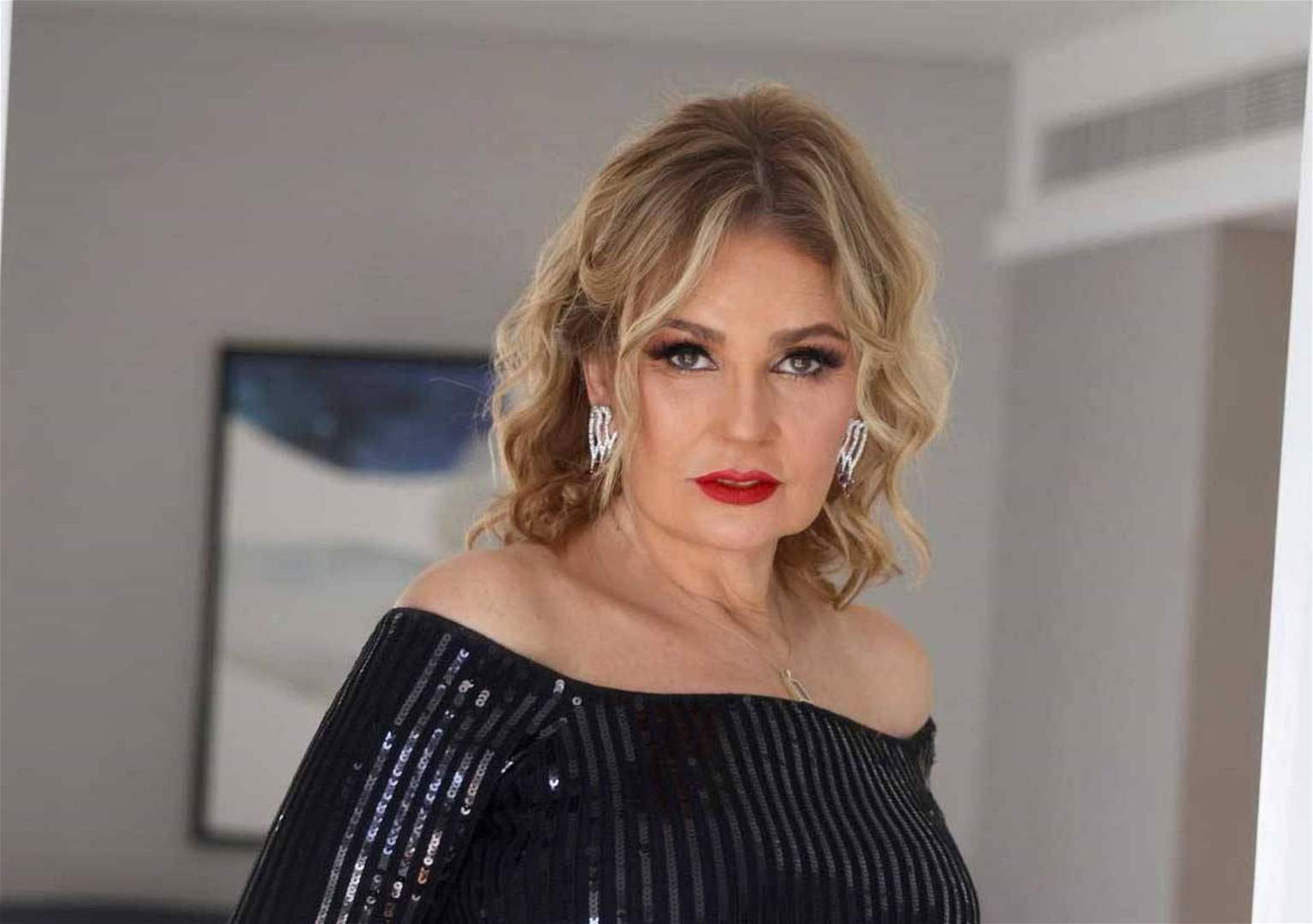  يسرا تخرج عن صمتها وتوجّه رسالة للبنان في مهرجان الجونة: لا أحد يشكك بوطنيتي