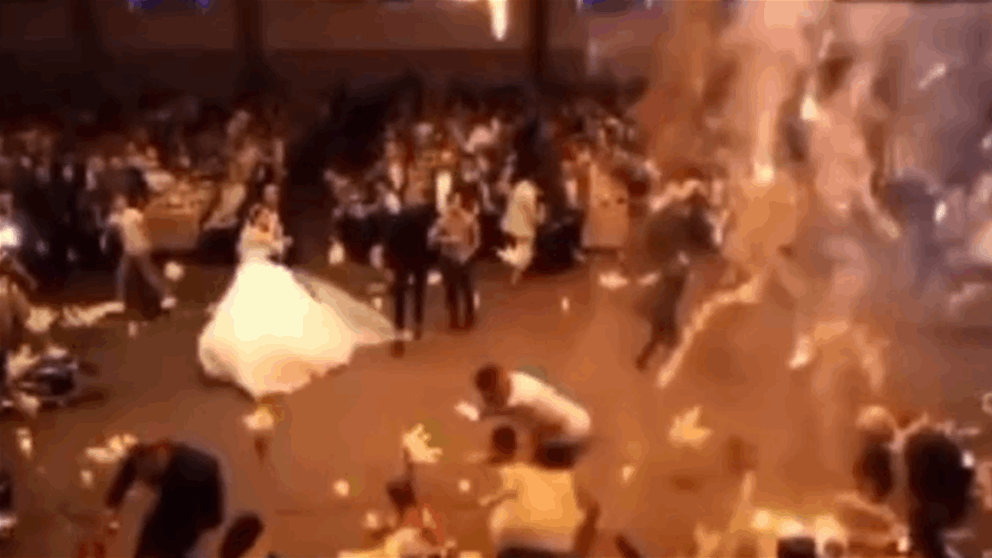 بالفيديو - اللحظات الأولى لاندلاع  الحريق في القاعة خلال حفل الزفاف في نينوى شمالي العراق