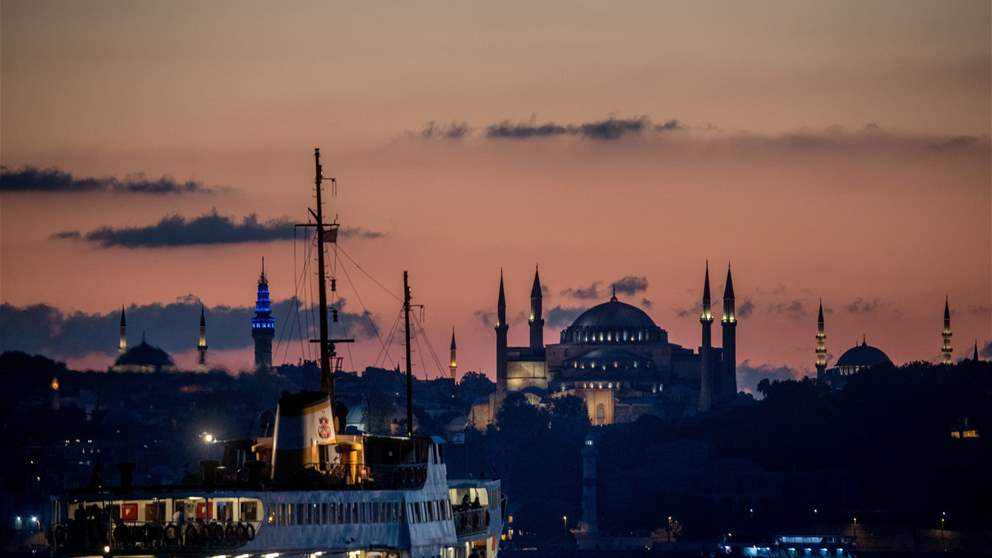 بينها 4 دول خليجية عربية... تركيا تعفي مواطني 6 بلدان من تأشيرة السياحة