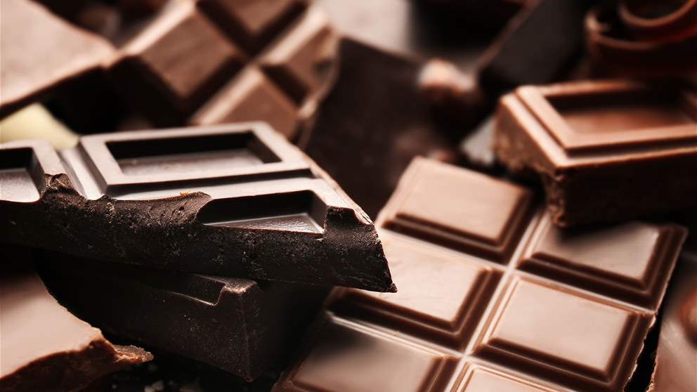 بالصور – "خالص تاريخها".. فضيحة في معمل ضخم للشوكولا! 
